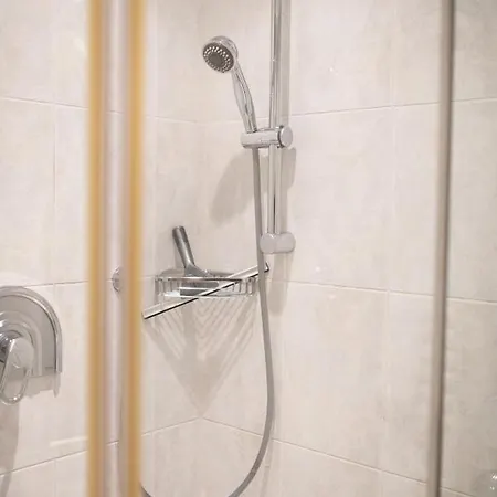 Amici 加爾米施-帕滕基興